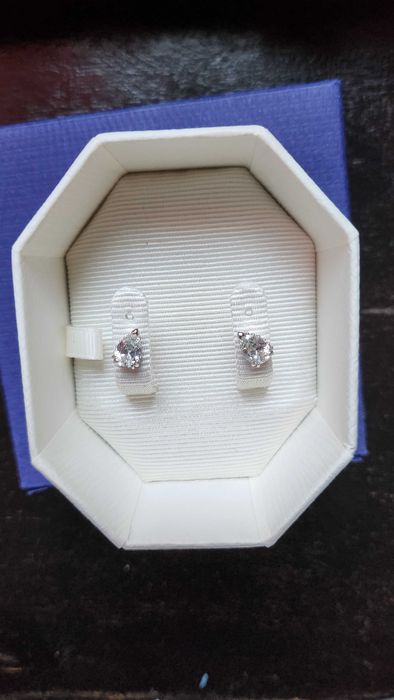 Swarovski бижута