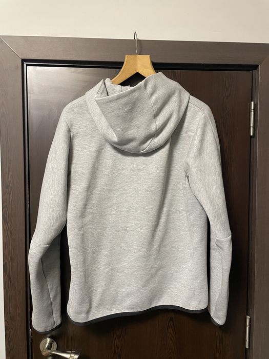Nike tech fleece мъжко горнище