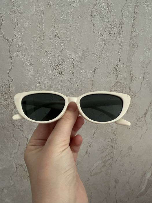 Очки солнецезащитные