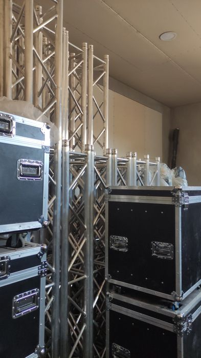 Podium ishlab chiqaramiz. Sotamiz va ijaraga beramiz