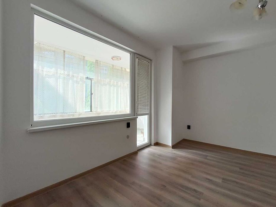 Продава се Тристаен апартамент в Велико Търново, Център - 110 кв.м за 1500 €/кв.м - Снимка #2