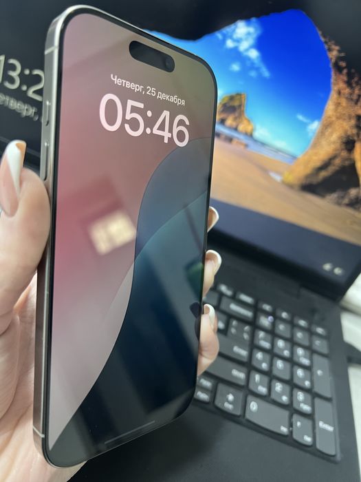 Продам Айфон 16 про