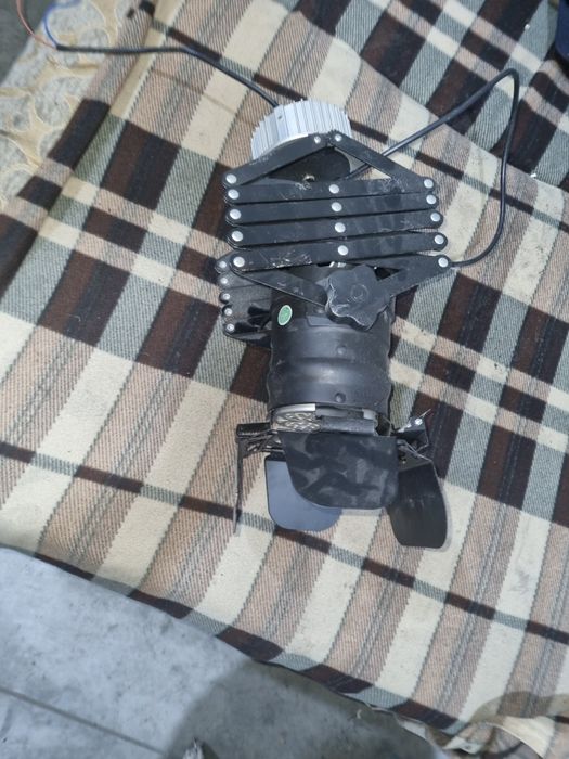 Прожекторы студийные.