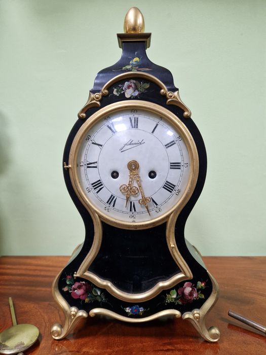 Прекрасен антикварен настолен каминен часовник Schmid