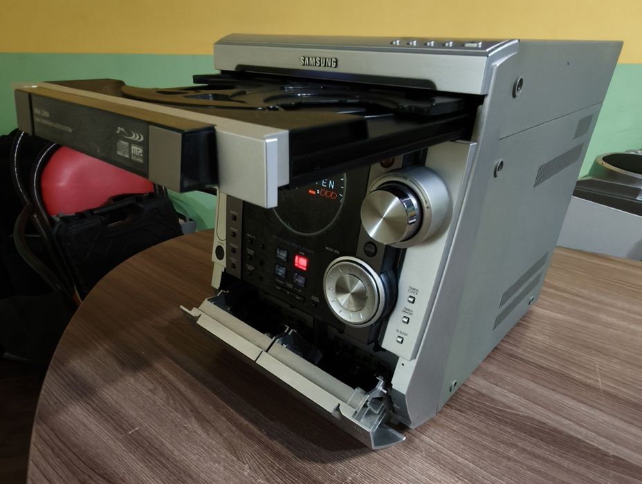 Samsung MAX-ZJ650 . Без колонок