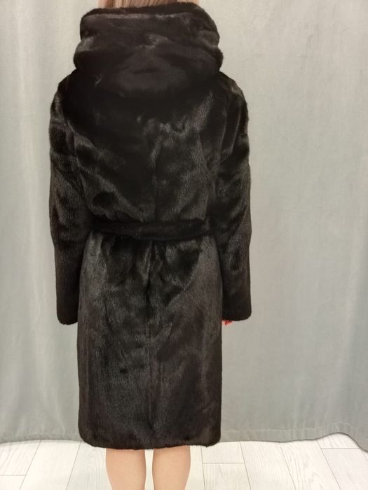 Шуба норковая, куплена в Дубае