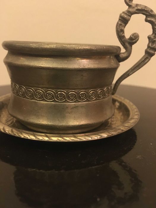 Set cesca si farfurioara metalice w germania marcata bibelou bibelouri