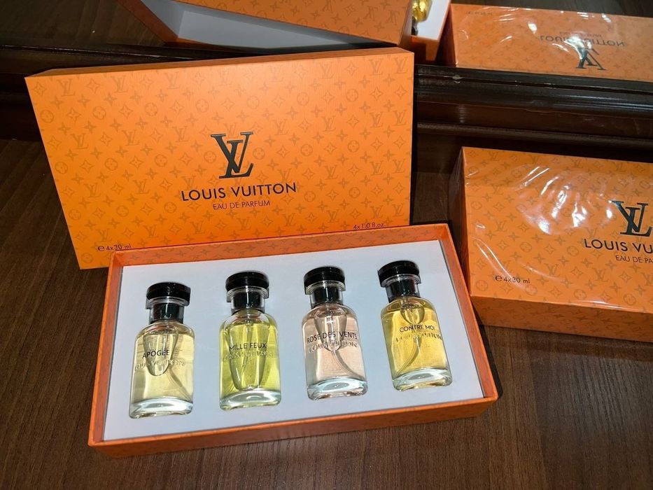 LOUIS Vuitton nabor.