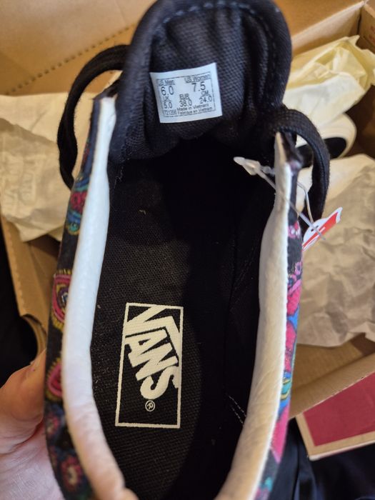 Teniși Vans cu platforma