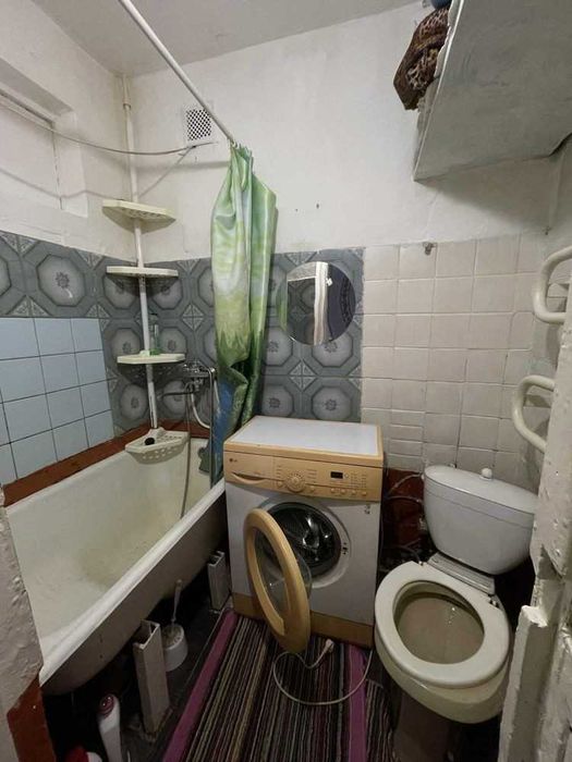 Продам 1-комнатную район маг. Мандарин