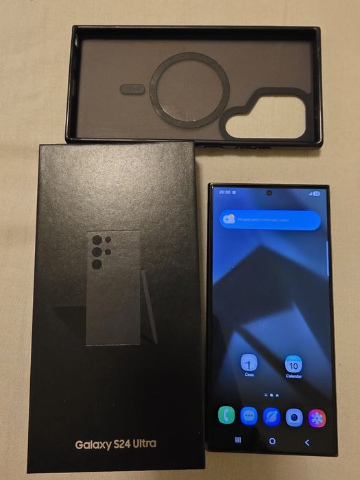 Vand Samsung S24 ultra varianta de 512 gb impecabil la cutie