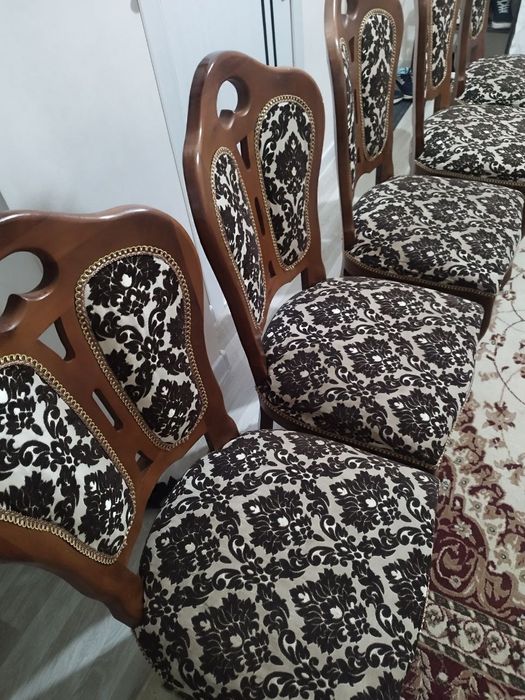 Mehmonhona uchun stol stul 12 tali