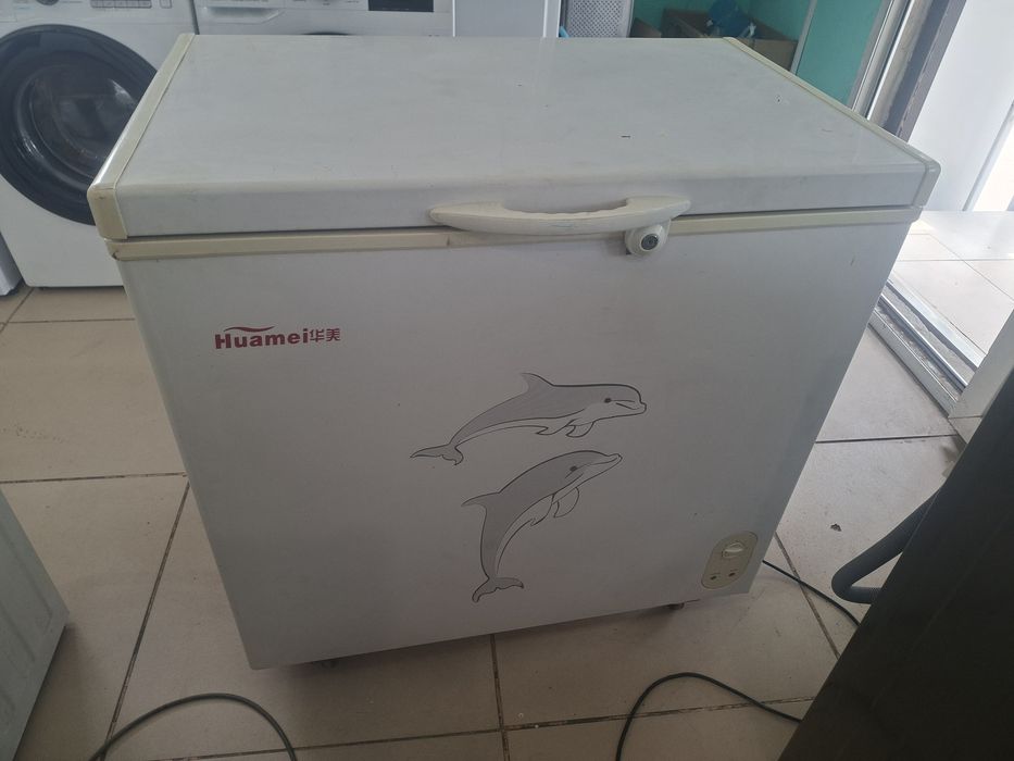 Продам морозильник