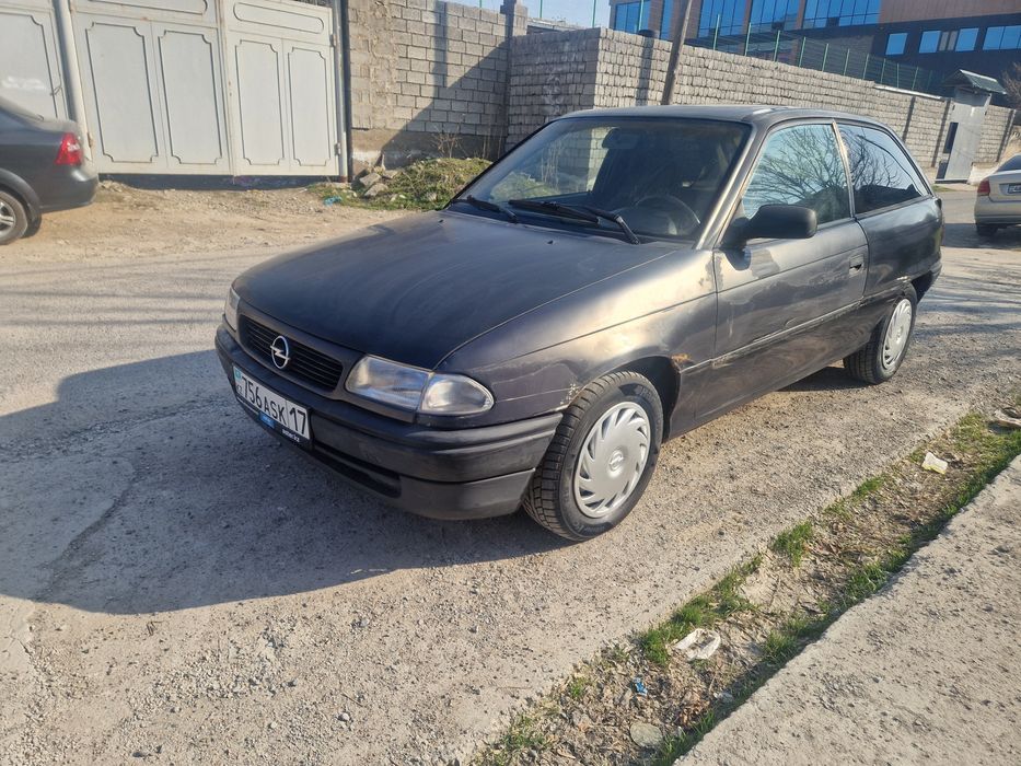 Продаю опел астра 1995