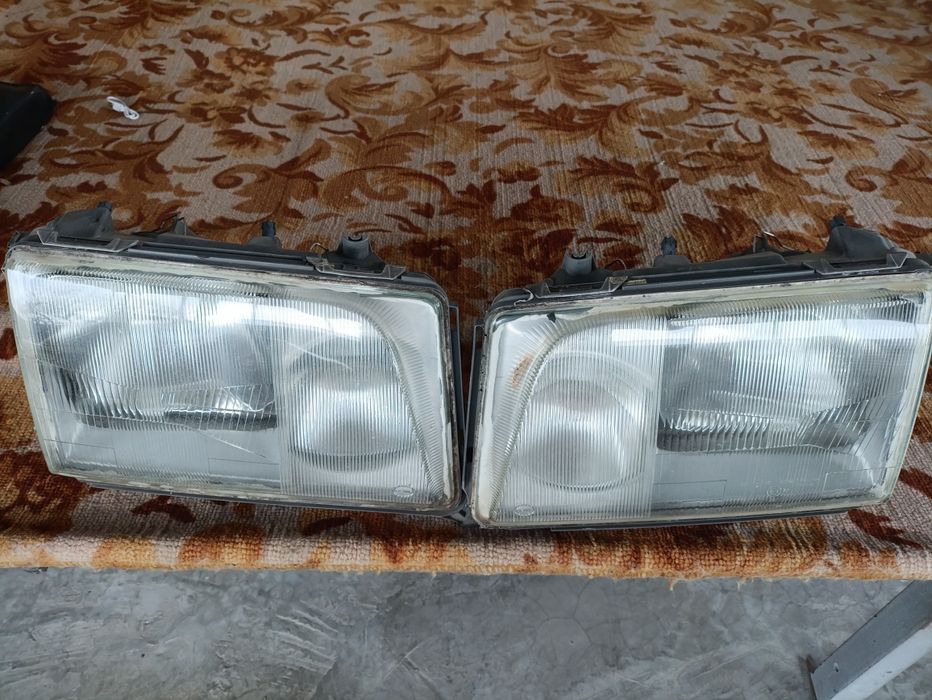 Передние фары W124 ешка