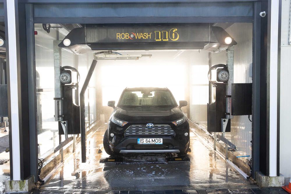 Roboti spalatorie auto automata TOUCHLESS ROBOWASH