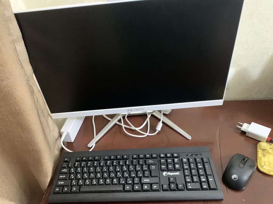 Манитор сотилади комплект