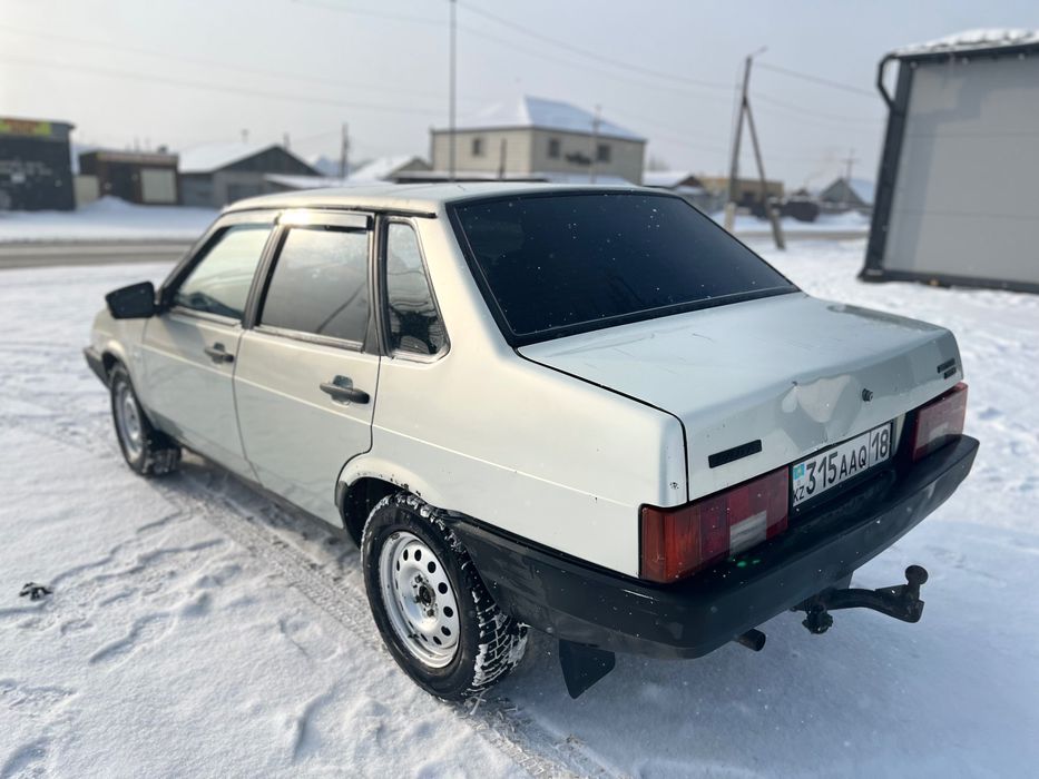 Продам машину 21099