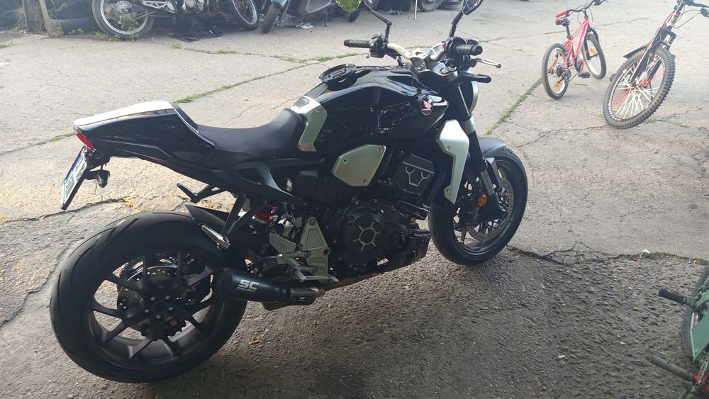 Honda cb1000r 2020