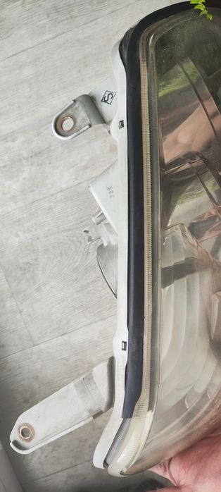 Фары передние Toyota 4Runner 215 koito (оригинал)