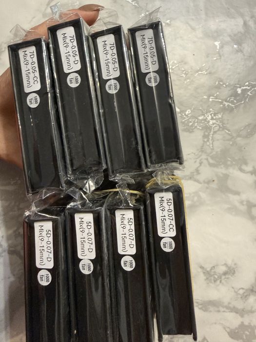 Кутии с мигли микс/готови снопчета