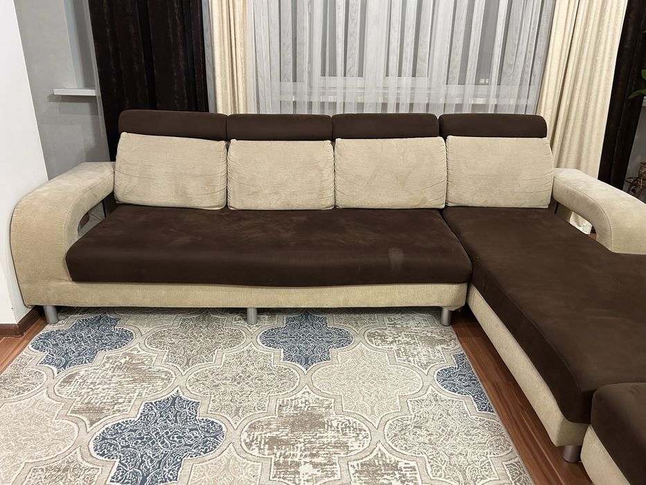 Диван в хорошем состоянии