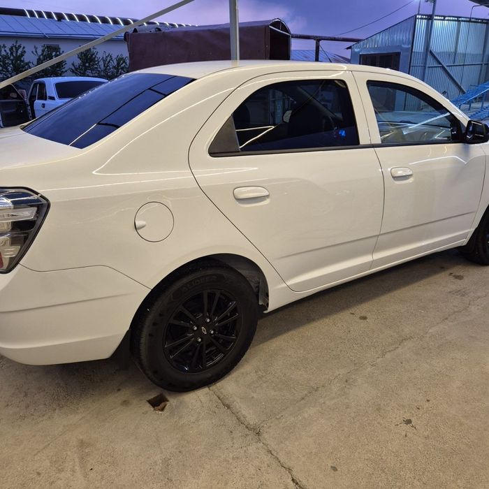 Кобилт срочни сотилади биркол хайдалган минишка таййор 4та йумшо балон