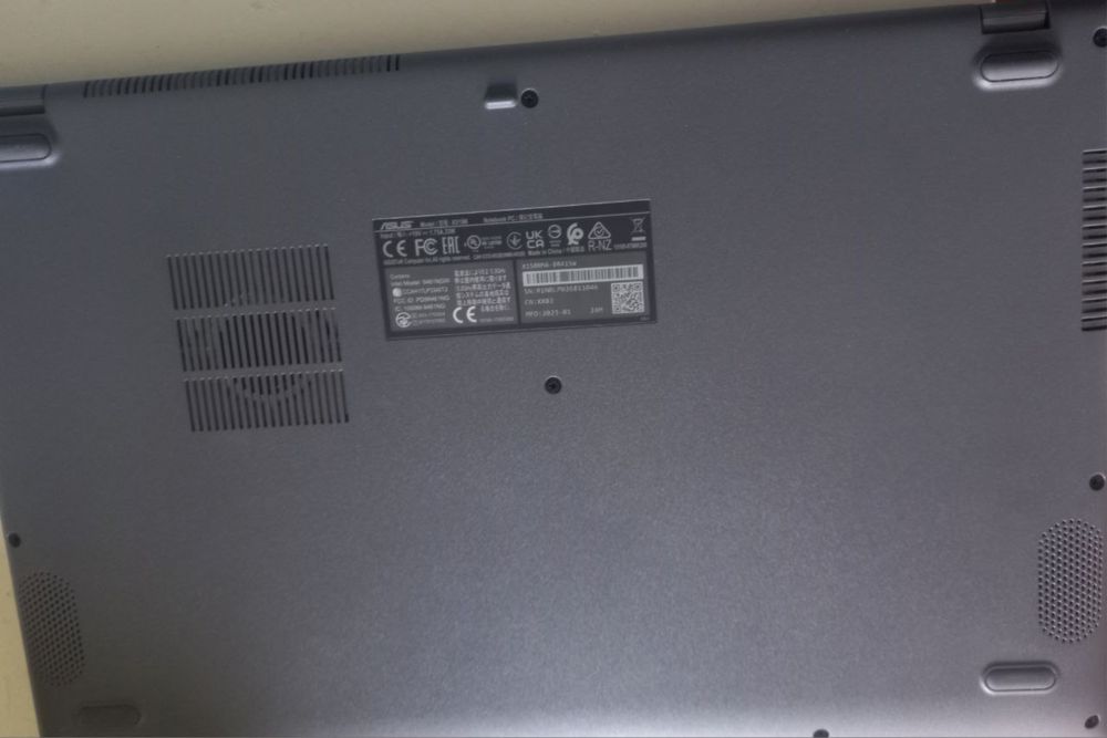 ASUS. x515M. 6 oy garantiya. Korobka dakument bori