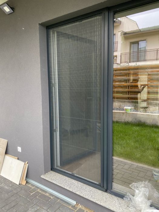 Plase anti insecte, tânțari la comanda