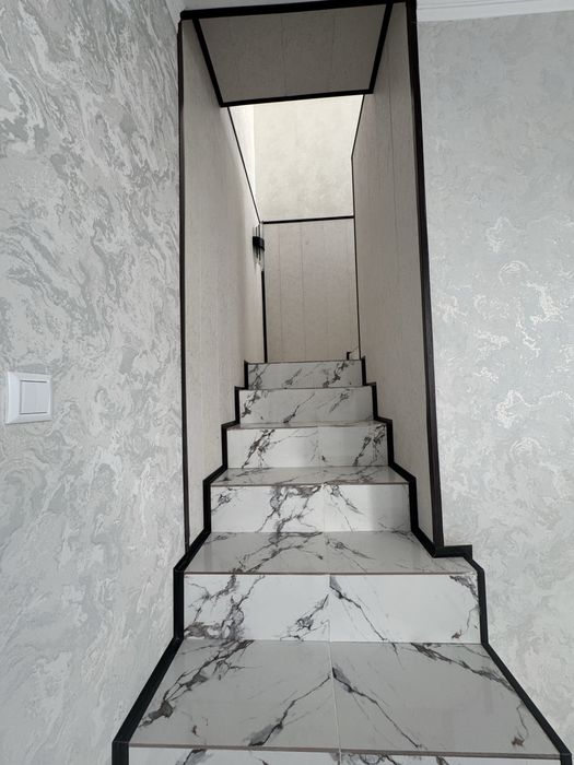 hovli uy sotiladi ayraport orqasida pod klyuch