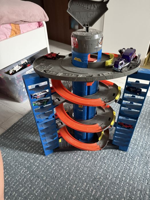 Mega Garage Hot Whells Parcare