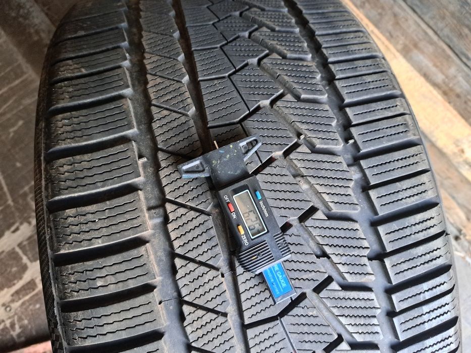 O anvelopa 285/30 R22 Continental