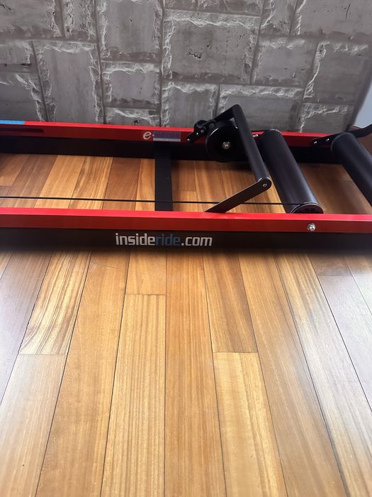 Вело тренажор за закрито