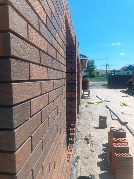 Услуги каменшика есть бригада