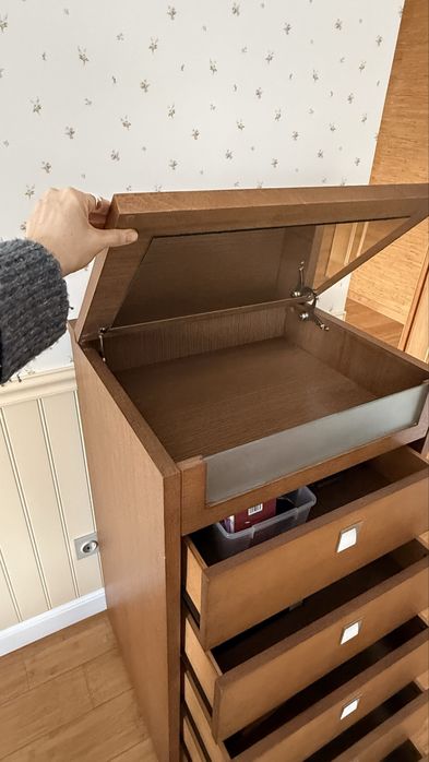 Спальный гарнитур