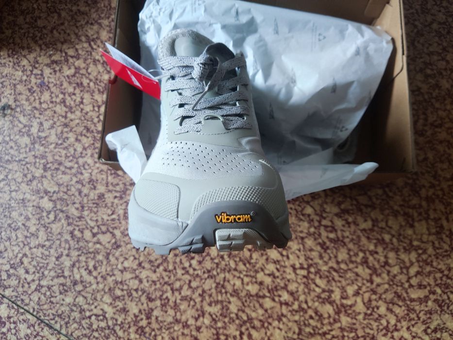 Altra olympus 6 vibram eur 44