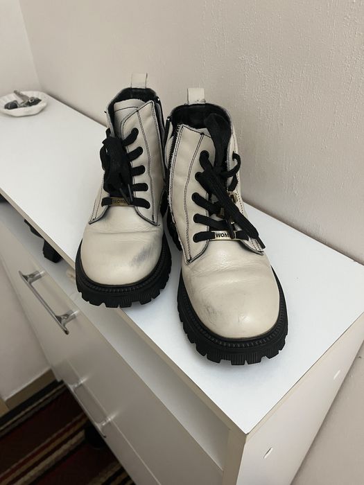 Демисезонные ботинки на девочку 9-10 лет