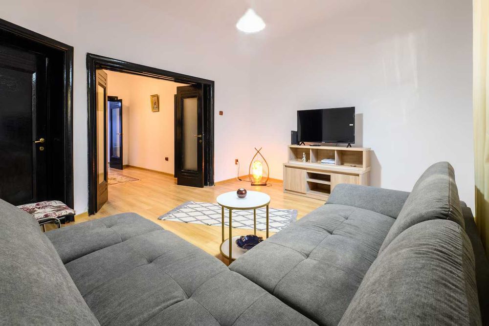 Apartament 3 camere de inchiriat