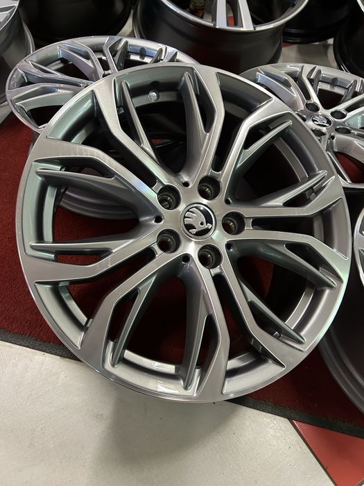 18 цола 5х112 Skoda Octavia VW Golf 6 7 Audi A3 BMW  X1 X2 Original
