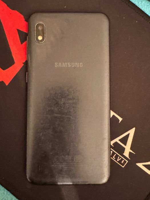 Продается сотовый телефон