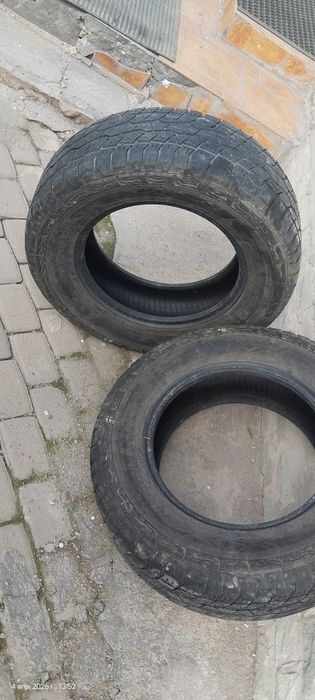 Продаю шины на Прадо