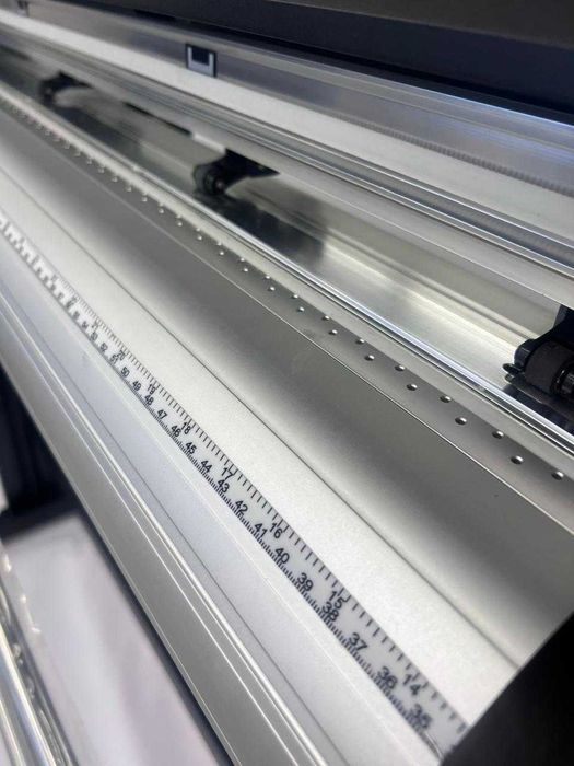 Режущий плоттер JINKA GC1350S