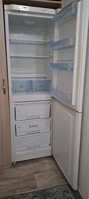 Холодильник, читайте внимательно объявление!