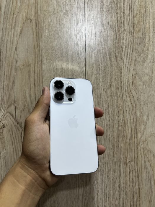 Iphone 14 pro 90%