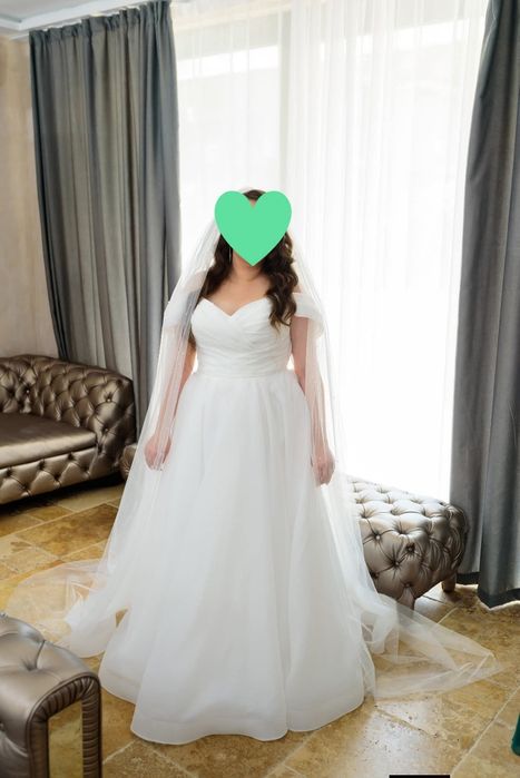Vand rochie mireasa