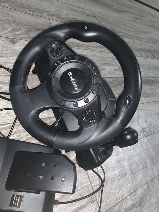 Продам игровой контроллер (руль).