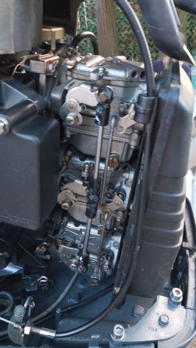 Vând motor barcă Yamaha Autolube 40 cp