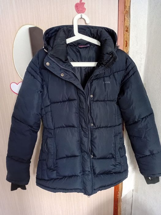 Отдам куртку женскую зимнюю