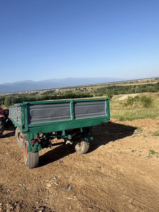 Tractör şi romörk