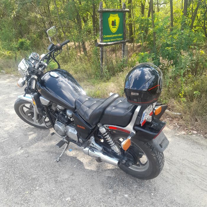 Honda magna VF 700
